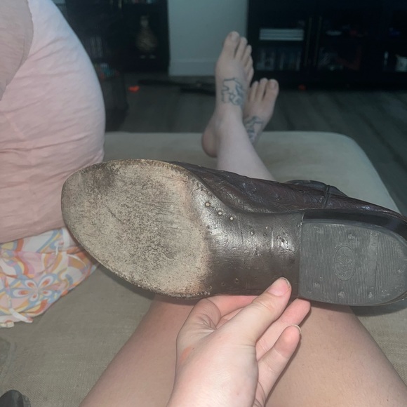 Cowboy boots - Picture 3 of 10